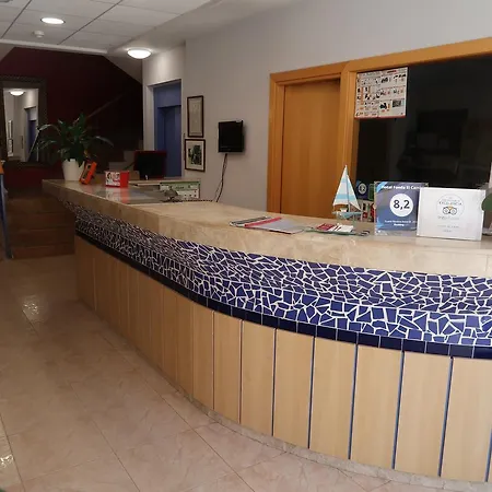 El Cami Hotel *